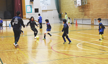 親子サッカーの様子